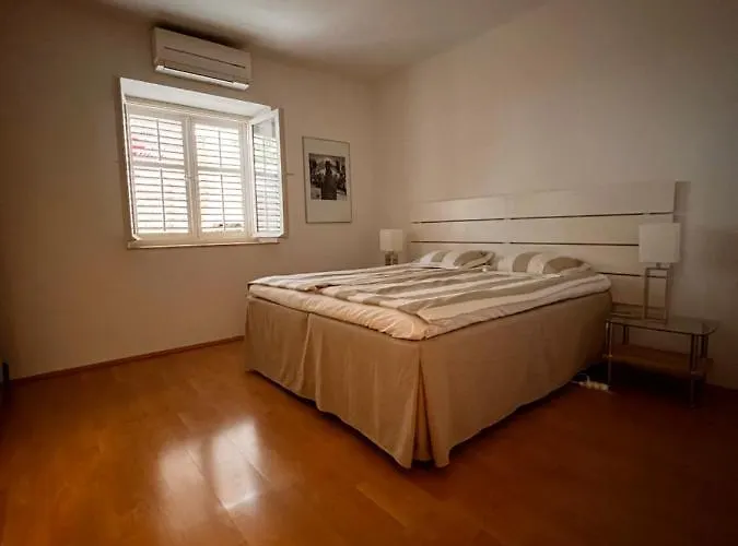 Zore بيت للعطل دوبروفينك