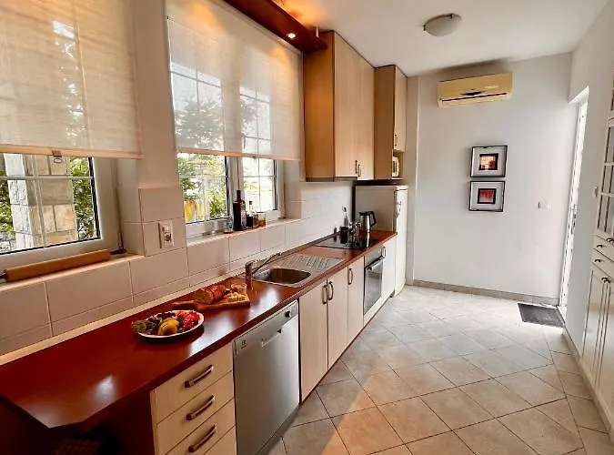 Zore بيت للعطل