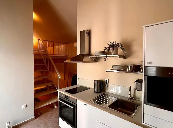 Semesterbostad Zore *